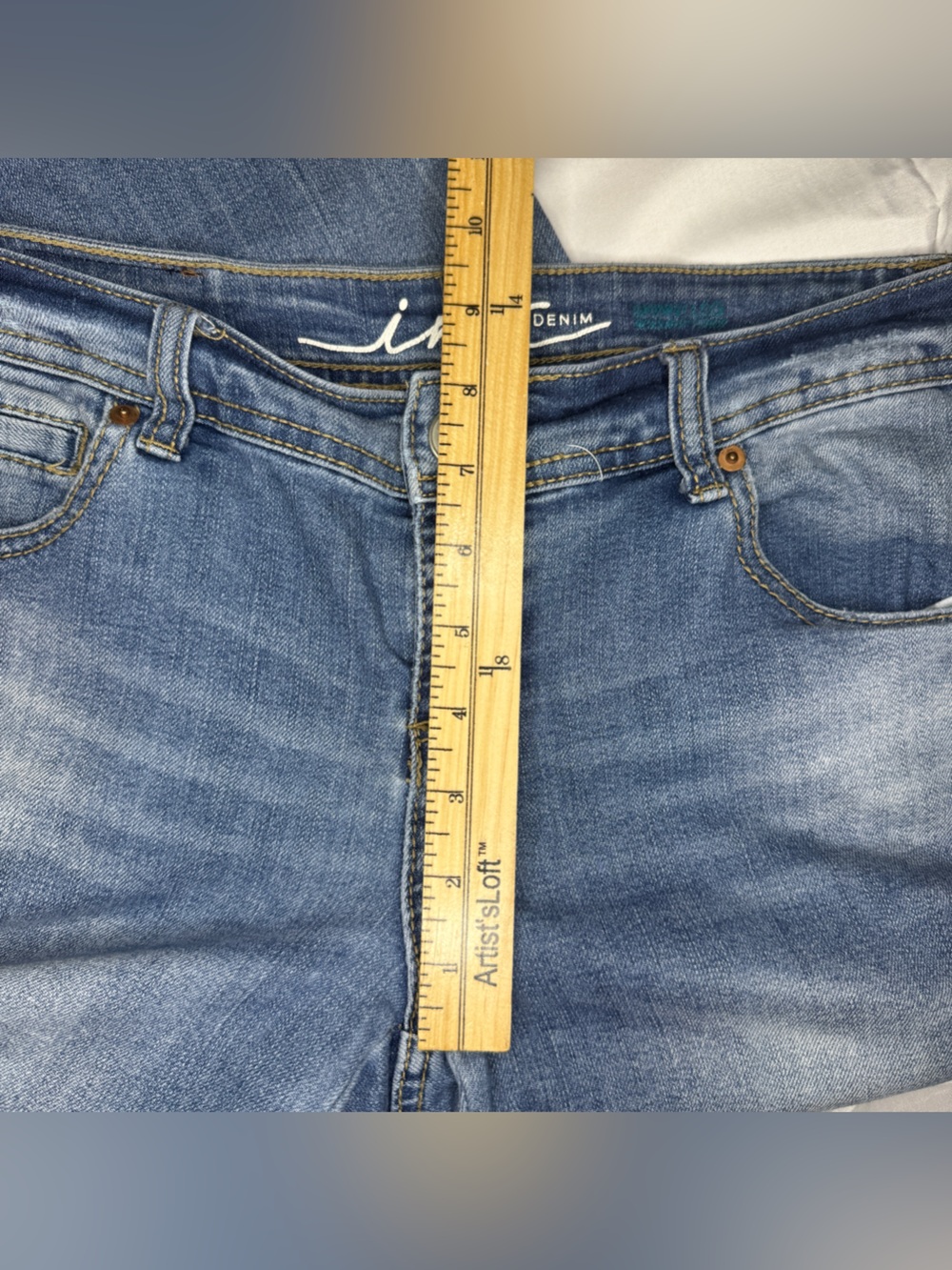 Y2K Low Rise Capris - Picture 9 of 10